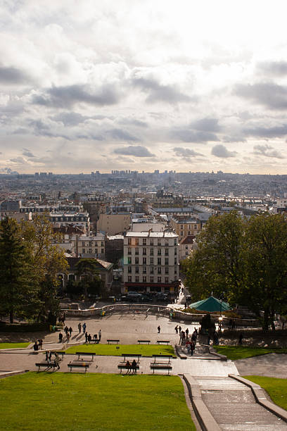 istock Backpacking Europe, Paris, France 539039349