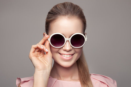 Fashion Woman With Sunglasses.
