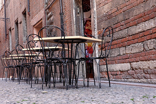 istock cafe on the street 539080071