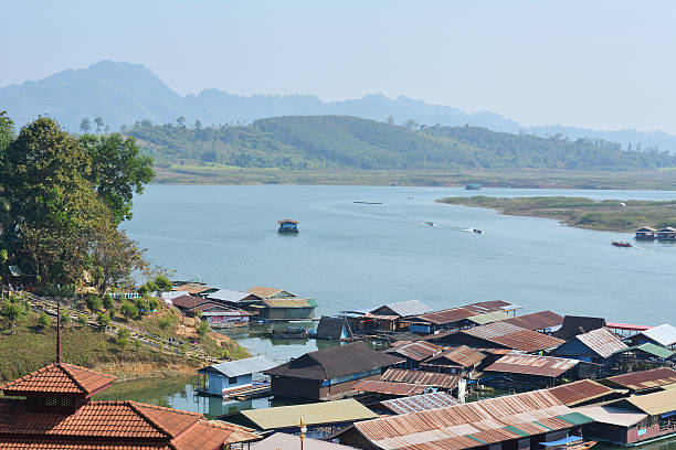 Houseboat village in Mon Bridge Houseboat village in Mon Bridge, Sangkhlaburi District, "Kanchanaburi", Thailand sangkhla stock pictures, royalty-free photos & images