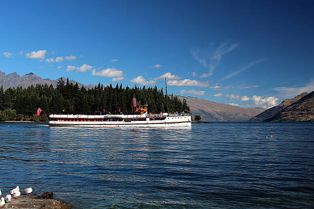 istock Dampfschiff-Lake Wakatipu 539104508