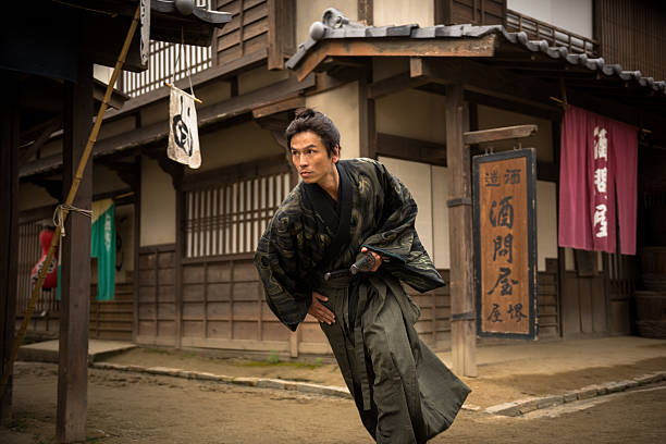 japonês tradicional ronin samurai - ancient past on the move motion - fotografias e filmes do acervo