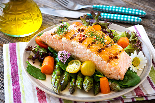 istock Grilled Salmon fillet with vegetables 539117926