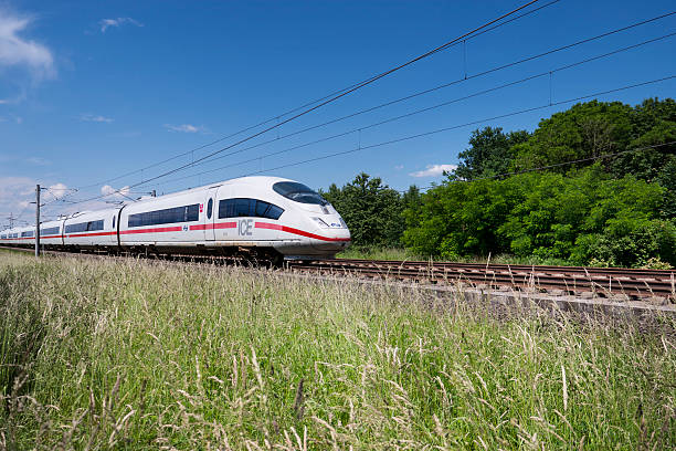 eis high-speed-zug - train public transportation passenger train locomotive stock-fotos und bilder