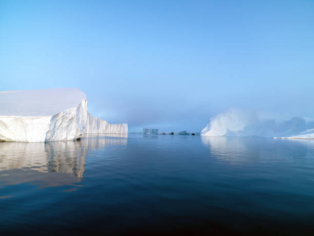 istock Huge Icebergs in Ilulissat, Greenland 539129348