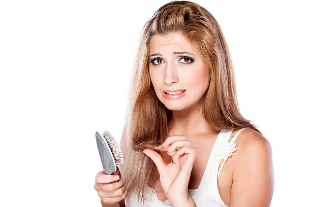 foto de chica nervioso con un cepillo para el cabello - floyd fotografías e imágenes de stock