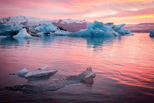 istock Iceland, Jokulsarlon Glacier Lagoon at sunset 539180821