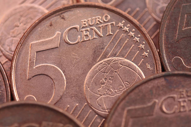 5 ユーロセント硬貨 - european union currency euro symbol currency chasing ストックフォトと画像