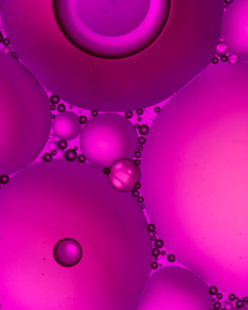 istock Purple Oil in Water 539205045