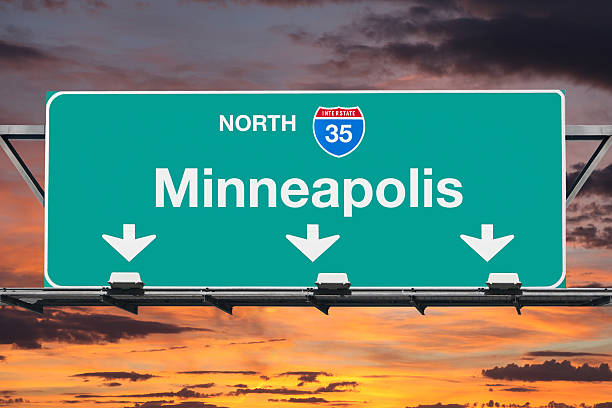 istock Minneapolis Interstate 35 North Highway Sign with Sunrise 539233302