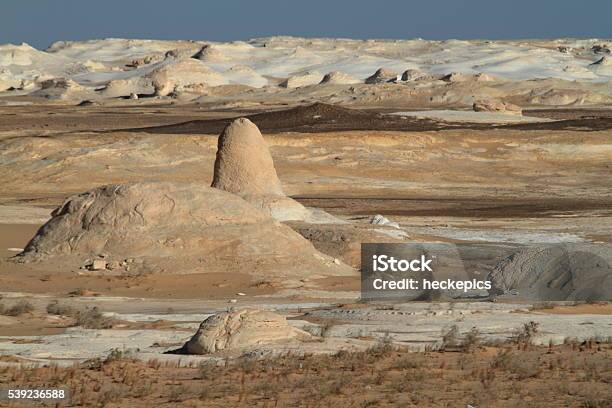 The White Desert At Farafra In The Sahara Of Egypt Stock Photo - Download Image Now - Africa, Chalk - Rock, Cliff
