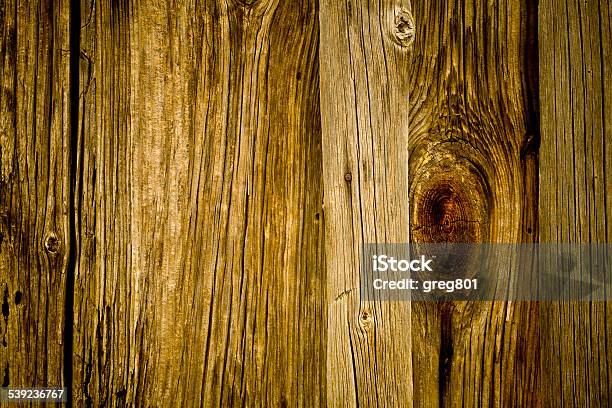 Brązowe Drewniane Panele - zdjęcia stockowe i więcej obrazów Drewno dębowe - Drewno dębowe, Sękowate drewno, 2015