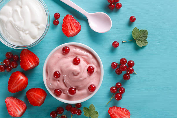 jogurt lody - currant red fruit food zdjęcia i obrazy z banku zdjęć