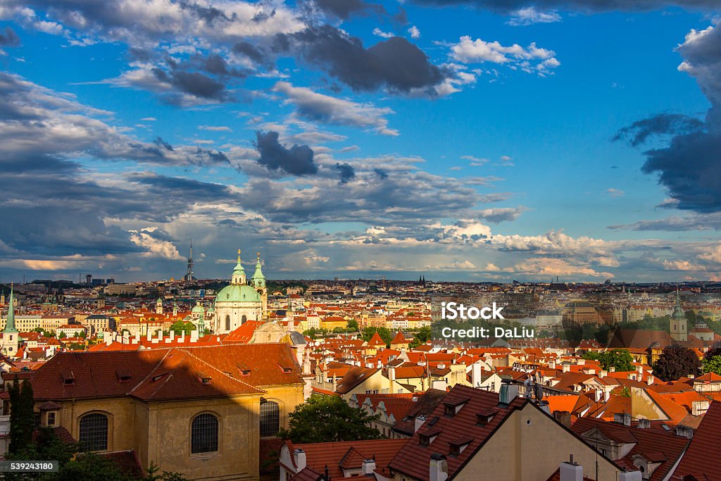 Vista aérea de Praga desde el Castillo de Praga - Foto de stock de Arquitectura libre de derechos