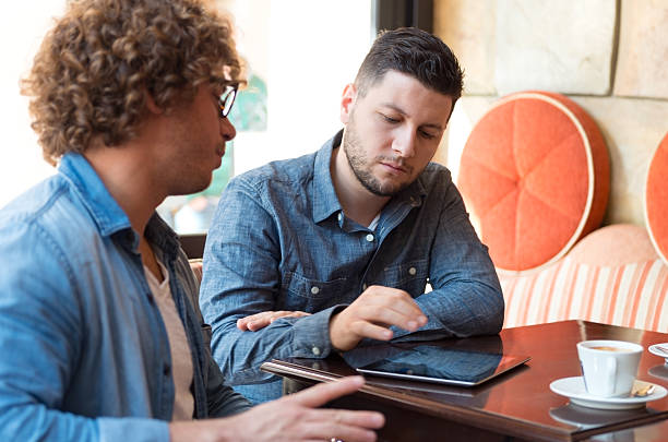 istock Casual meeting in a Cafe 539260027