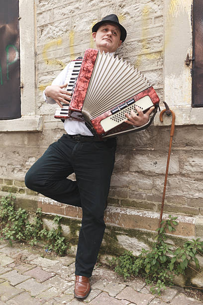 istock Street Musician 539260327