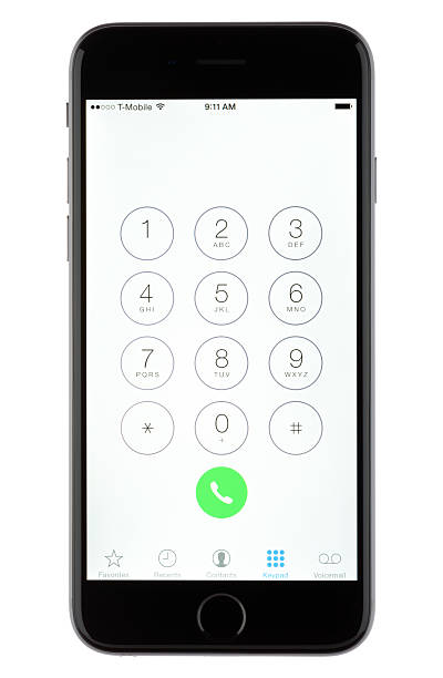 apple iphone 6 dialer - telefonnummer wählen stock-fotos und bilder