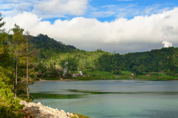 istock Linau lake in Tomohon 539326586