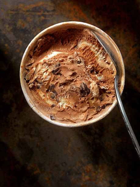 istock Chocolate, Vanilla Swirl with Chocolate Chunk Ice Cream 539328572