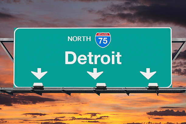 istock Detroit Interstate 75 North Highway Sign with Sunrise 539337802