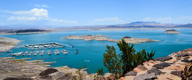 A picture of Lake Mead taken from above