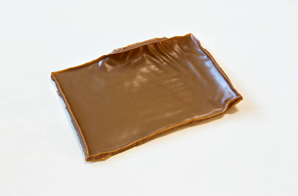 istock Rabbit skin glue used for sizing artist's canvas 539347173