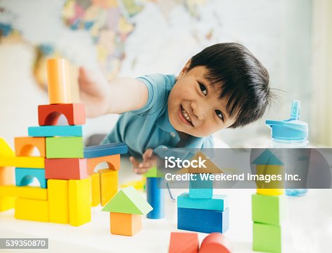 40,100+ Child Playing With Blocks Stock Photos, Pictures & Royalty-Free  Images - iStock  Parent and child playing with blocks, Black child playing  with blocks, Child playing with blocks at school