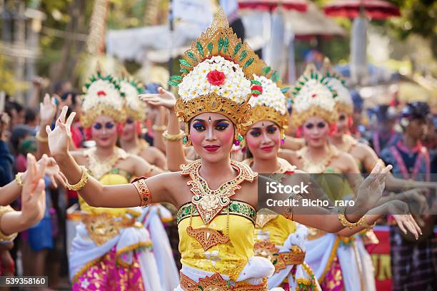 Balinese Women Dancing Traditional Temple Dance Stock Photo - Download Image Now - Dancing, Bali, Balinese Culture