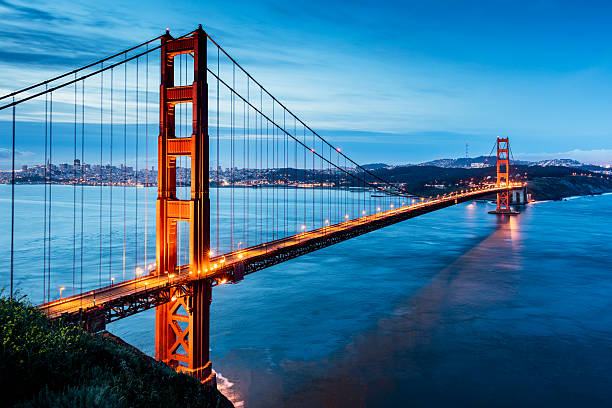 amanecer del puente golden gate de san francisco, california, usa - gold gate bridge san francisco county fotografías e imágenes de stock