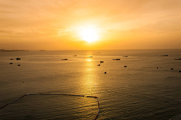 istock sun falls into the sea, magnificent seascape 539464228