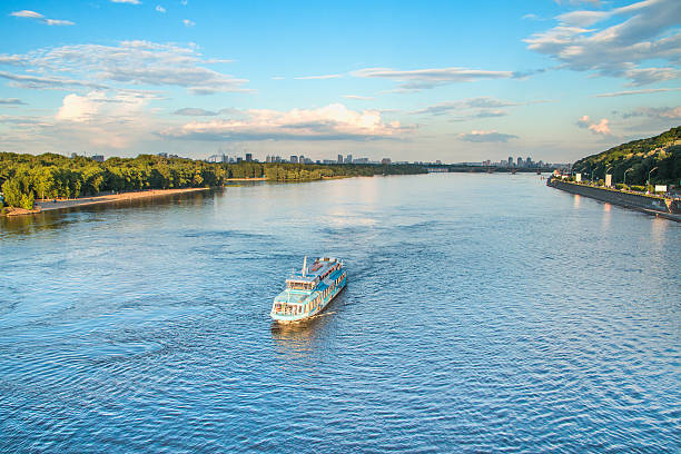 istock Tourist boat on Dnepr River in Kiev, Ukraine 539641122