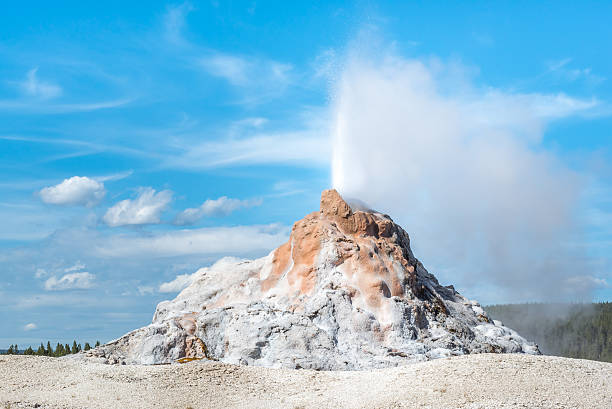 istock White Dome Geyser Eruption Yellowstone 539642112