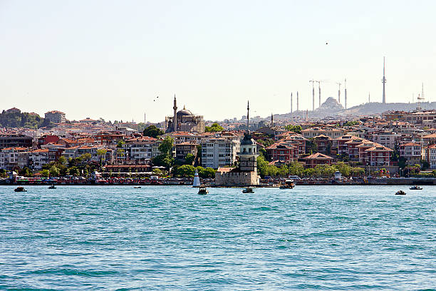 maidens tower - istanbul üsküdar maidens tower tower photos et images de collection