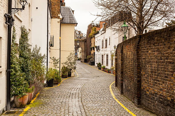 istock Cozy street in London, UK 539659214