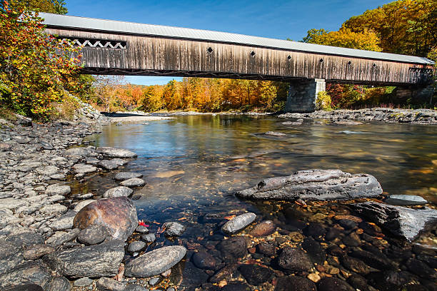 istock Vermont Covered Bridge in Autumn 539659262