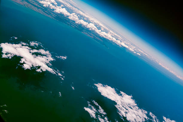 istock Flight over the Lake Erie, North America 539664320