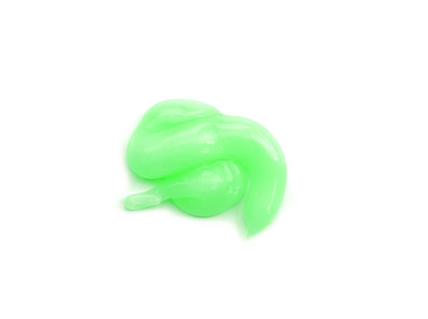 istock gel for washing, drop green color on white background. 539685314