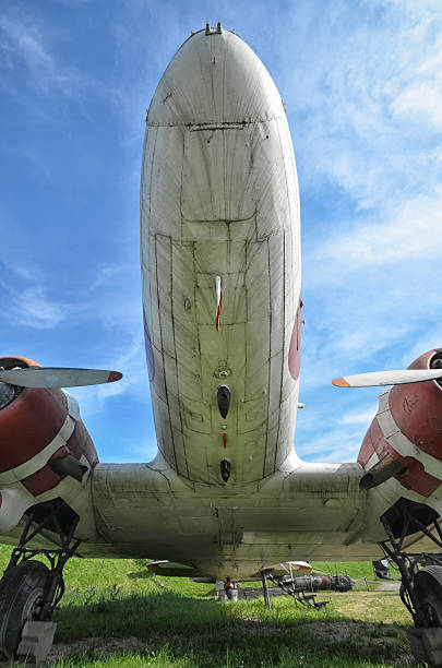 ボトムの眺め dc -3 航空機 - gable ストックフォトと画像