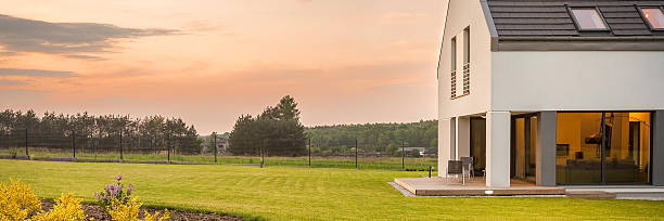 istock Modern villa close to the nature 539855392