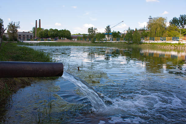 Water flow stops away from the sewer into the river, lake