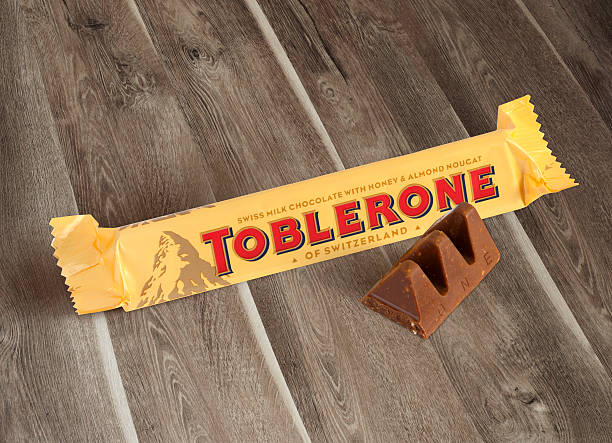 czekolada toblerone - brand name zdjęcia i obrazy z banku zdjęć