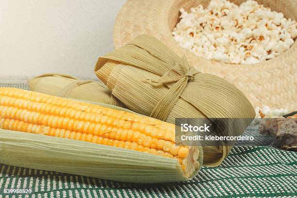 Dulces Deliciosos Para La Fiesta De Brasil De Fiestas Juninas Foto de stock y más banco de imágenes de Fiestas juninas