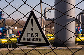 singen-auf-erdgastankstelle.jpg?b=1&s=170x170&k=20&c=PdFBZ96IzxXrZ7_d9_P8YqTDWTwoQs_-tDTzlxModV0=