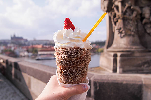 istock Holiday with ice cream at Charles bridge 540112236