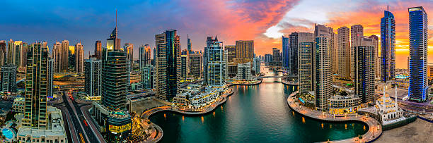 dubai марина  - dubai skyline panoramic united arab emirates стоковые фото и изображения