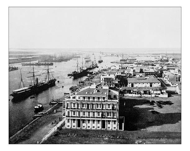 ilustrações, clipart, desenhos animados e ícones de fotografia antiga de port said no canal de suez -1880 (egito) - suez