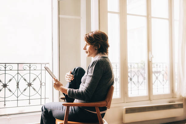 istock french businesswoman using a tablet 540124398