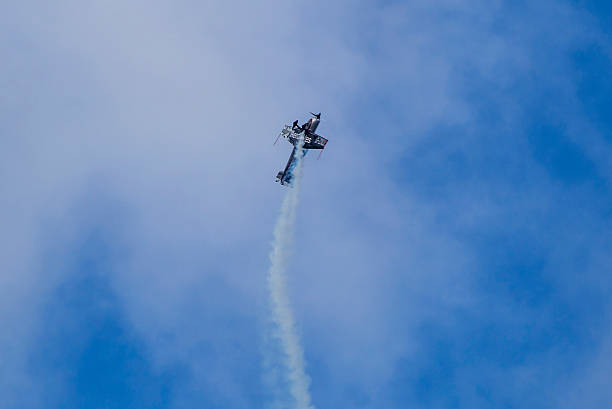 torquay airshow - fomration stock-fotos und bilder