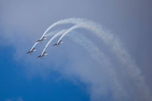 torquay airshow - fomration stock-fotos und bilder