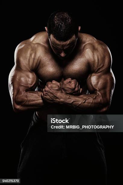 Body Of Art Stock Photo - Download Image Now - Body Building, Muscular  Build, Men - iStock